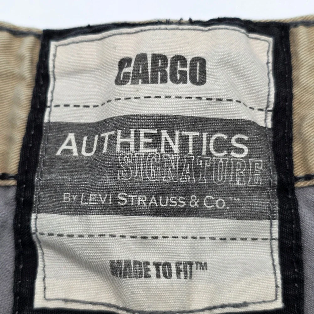 Signature by Levi Strauss Cargo Shorts Mens 36 Gray Cotton Twill Multi Pocket
